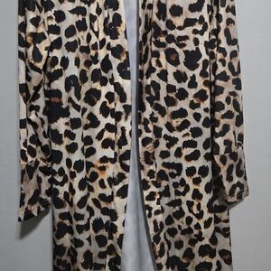 Chic Leopard Print Cardigan